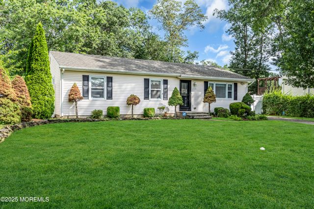 2525 Holly Hill Road, Manchester, NJ 08759