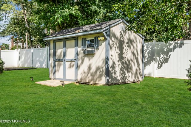 2525 Holly Hill Road, Manchester, NJ 08759