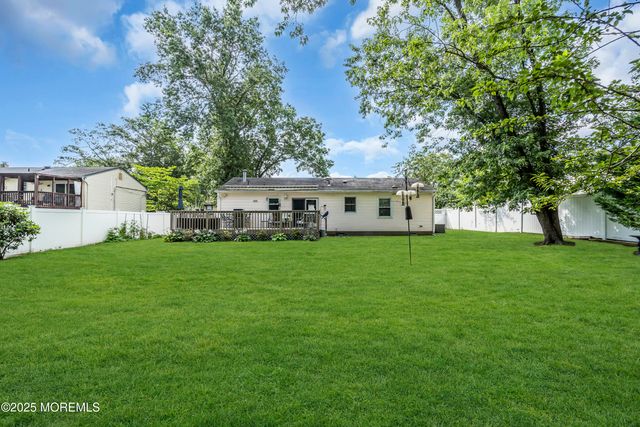 2525 Holly Hill Road, Manchester, NJ 08759