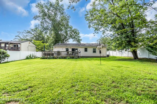 2525 Holly Hill Road, Manchester, NJ 08759