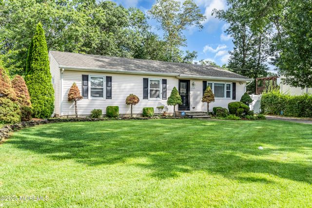 2525 Holly Hill Road, Manchester, NJ 08759