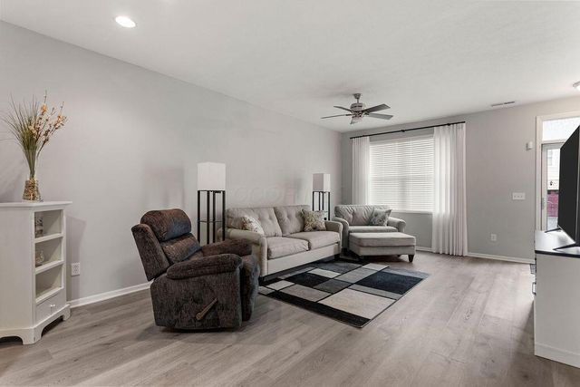 1836 Epic Way, 38, Grove City, OH 43123