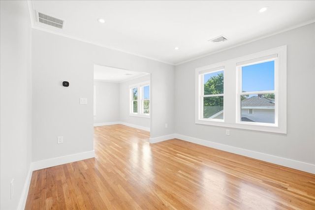 105 Child St. 2, Boston, MA 02136
