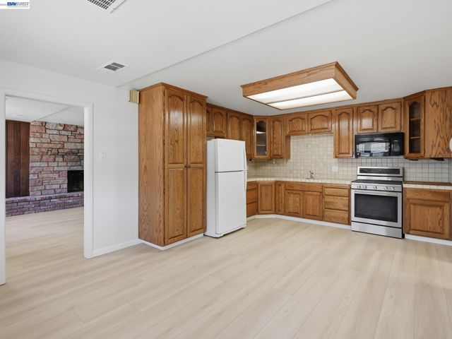 3887 Shasta Cir, Pittsburg, CA 94565