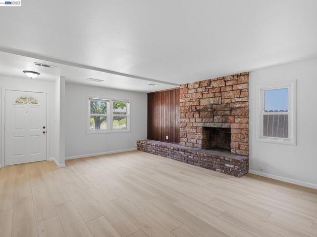 3887 Shasta Cir, Pittsburg, CA 94565