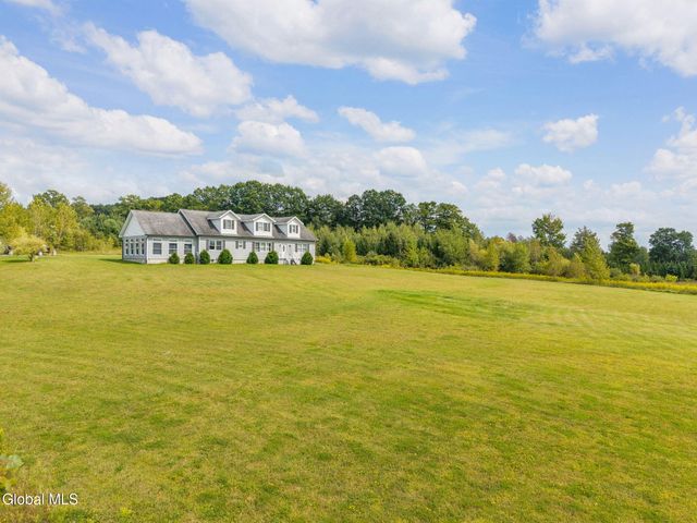 113 Bluebird Lane, Gloversville, NY 12078