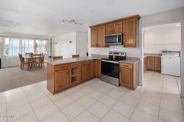 113 Bluebird Lane, Gloversville, NY 12078