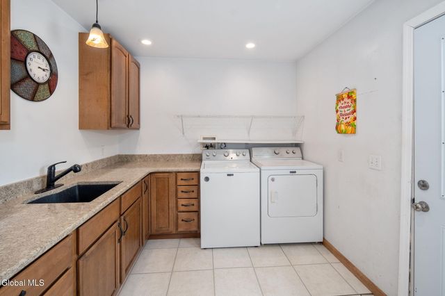 113 Bluebird Lane, Gloversville, NY 12078