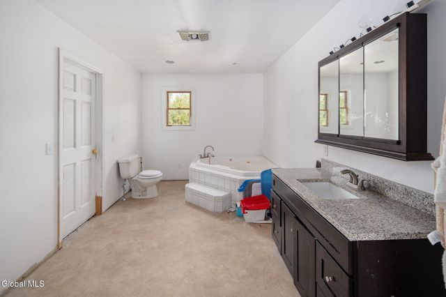 113 Bluebird Lane, Gloversville, NY 12078