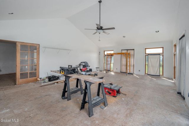 113 Bluebird Lane, Gloversville, NY 12078