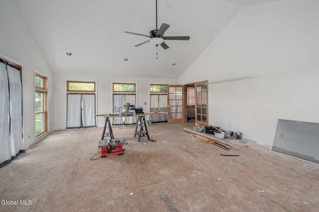 113 Bluebird Lane, Gloversville, NY 12078