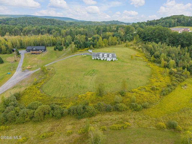 113 Bluebird Lane, Gloversville, NY 12078