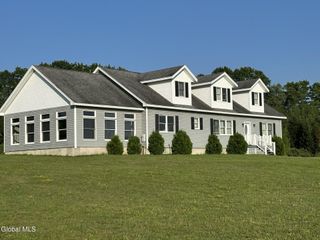 113 Bluebird Lane, Gloversville, NY 12078