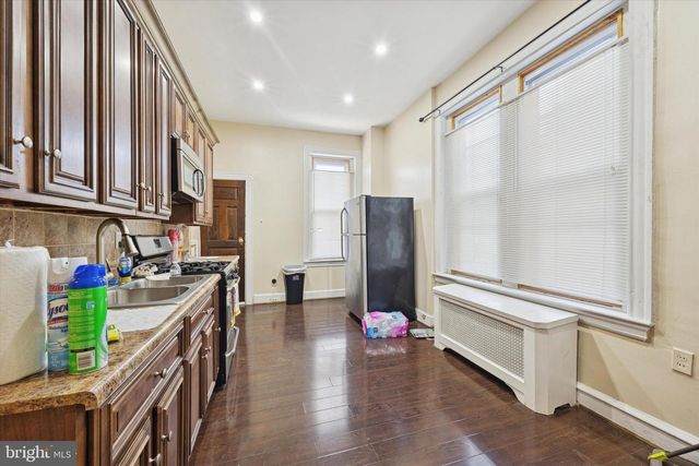 837 WYNNEWOOD RD, Philadelphia, PA 19151