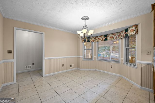 105 Walden Way, Fayetteville, GA 30214