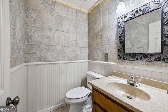 105 Walden Way, Fayetteville, GA 30214