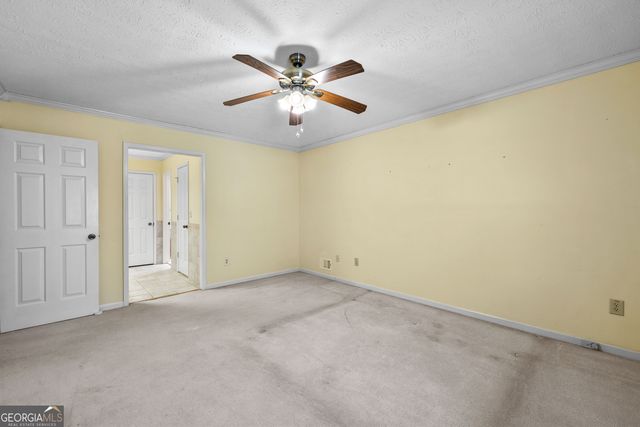 105 Walden Way, Fayetteville, GA 30214