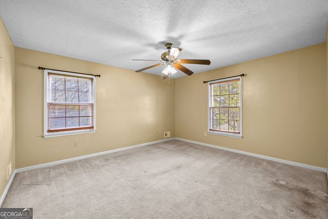 105 Walden Way, Fayetteville, GA 30214