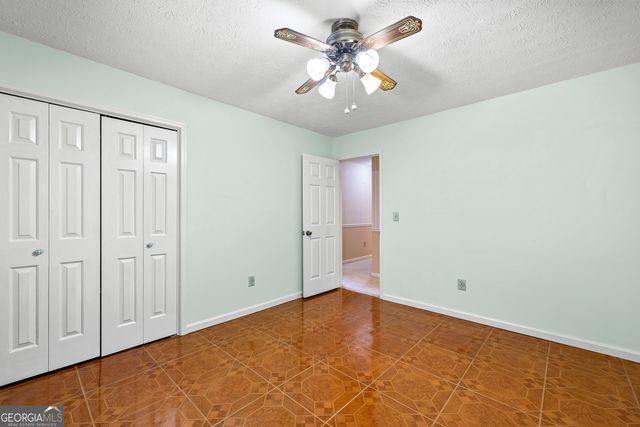 105 Walden Way, Fayetteville, GA 30214