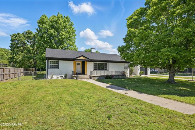 540 E 4th Street, Baxter Springs, KS 66713