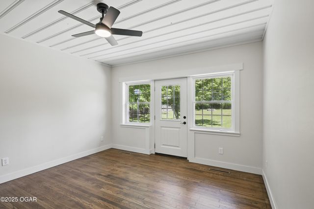 540 E 4th Street, Baxter Springs, KS 66713