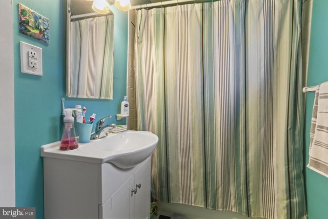 5609 WOODCREST AVE, Baltimore, MD 21215