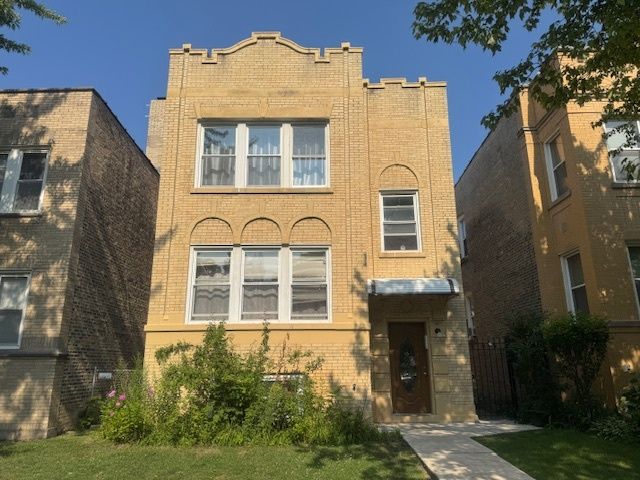 5759 N Bernard Street, Chicago, IL 60659