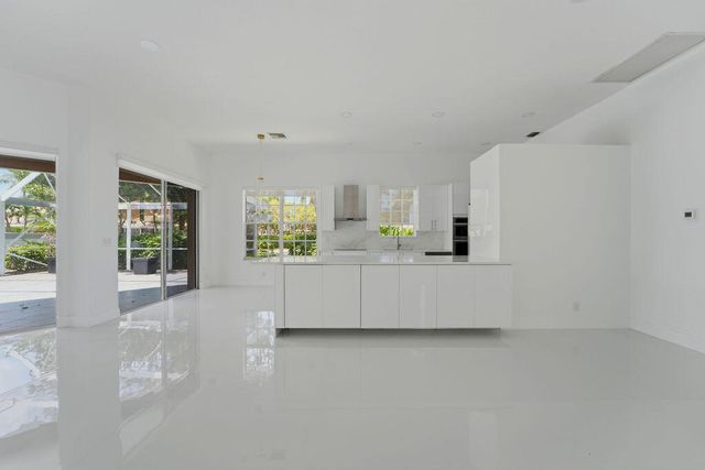 8213 QUAIL MEADOW Trace, West Palm Beach, FL 33412