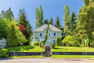 3722 Oakes Avenue, Everett, WA 98201