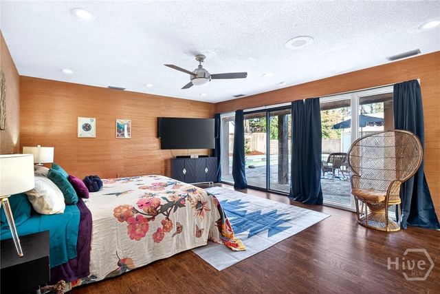 102 Stuart Street, Savannah, GA 31405