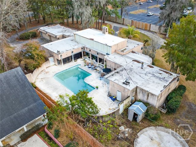 102 Stuart Street, Savannah, GA 31405