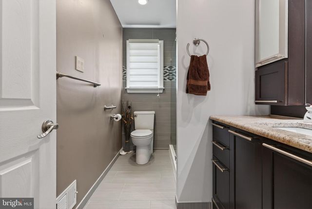 29 CLARK DR, Barrington, NJ 08007