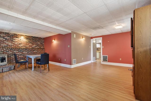 29 CLARK DR, Barrington, NJ 08007