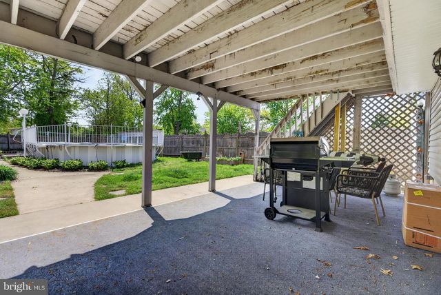 29 CLARK DR, Barrington, NJ 08007