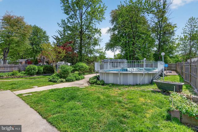 29 CLARK DR, Barrington, NJ 08007