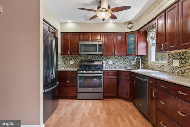 29 CLARK DR, Barrington, NJ 08007