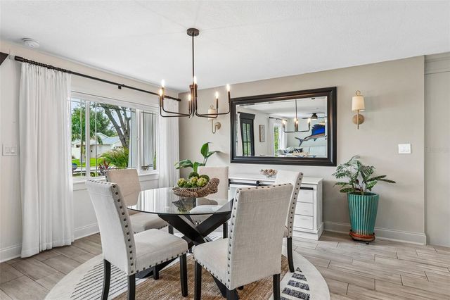 472 36TH AVENUE N, St Petersburg, FL 33704
