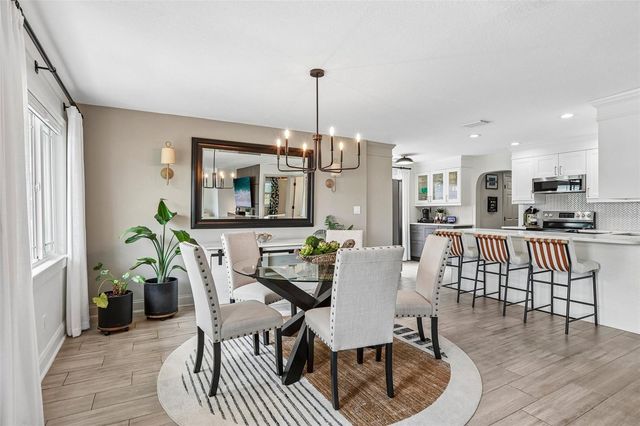 472 36TH AVENUE N, St Petersburg, FL 33704