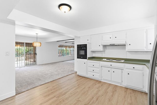 4366 Greenwich Cir, Sacramento, CA 95823