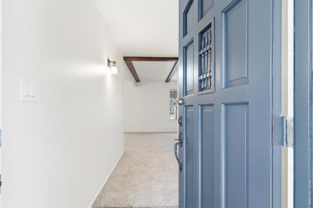 4366 Greenwich Cir, Sacramento, CA 95823