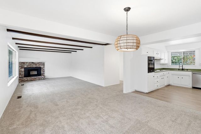 4366 Greenwich Cir, Sacramento, CA 95823