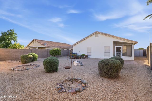 17985 N COYOTE LAKES Parkway, Surprise, AZ 85378