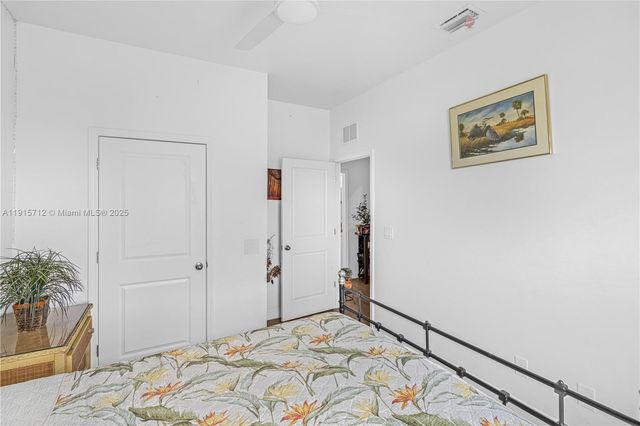 9012 S INDIO CT, La Belle, FL 33935