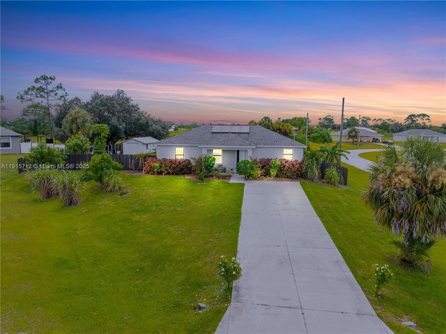 9012 S INDIO CT, La Belle, FL 33935