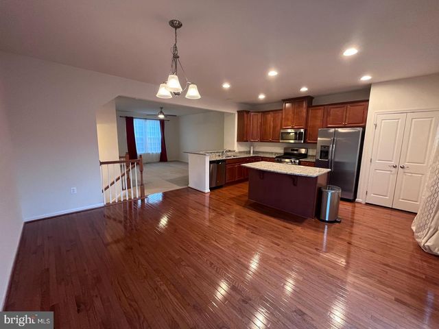 1118 OAKWOOD ST, Fredericksburg, VA 22401