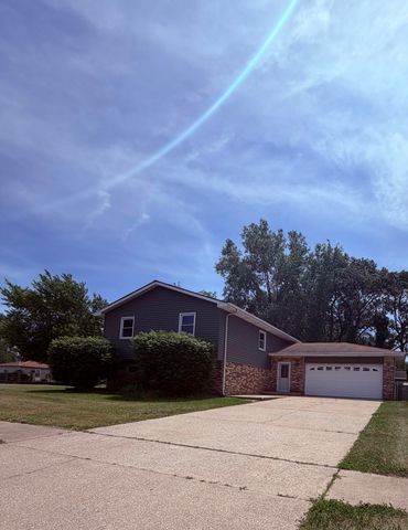 209 Lincoln Avenue, Hobart, IN 46342