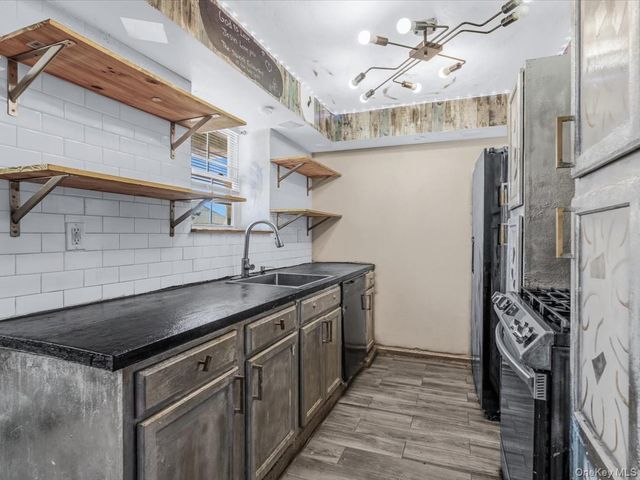 113 Beach 60th Street 95, Arverne, NY 11692