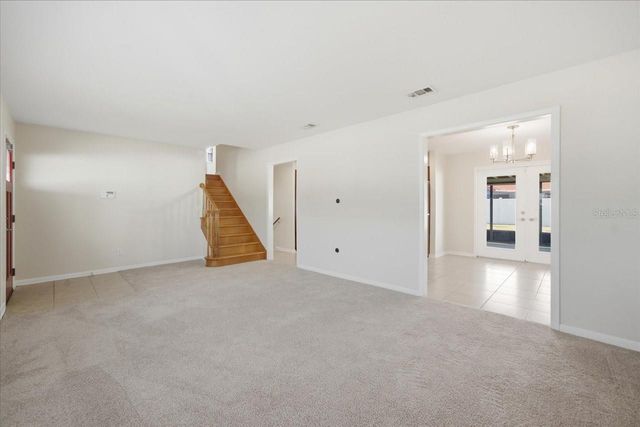 6116 N GLEN AVENUE, Tampa, FL 33614