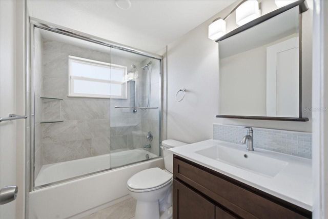 6116 N GLEN AVENUE, Tampa, FL 33614