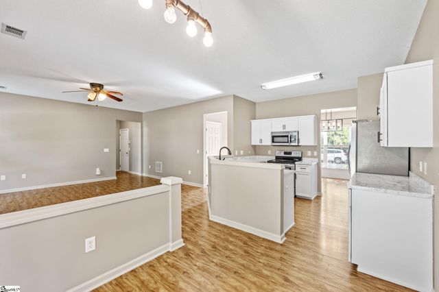 2 Innisbrook Lane, Simpsonville, SC 29681